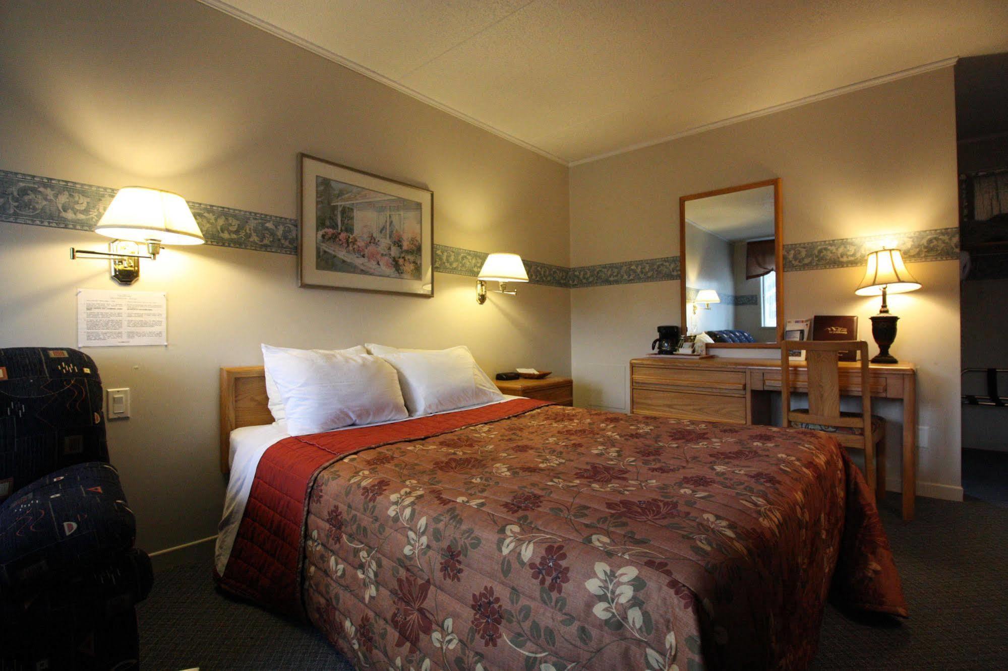 Motel Le Jolibourg Saint-Sauveur-des-Monts Exteriör bild